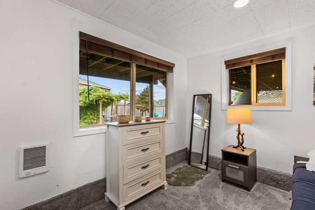 Pacific Nw Gem W/Hot-Tub 15 Minutes Airport. Apartment Auburn Exterior foto